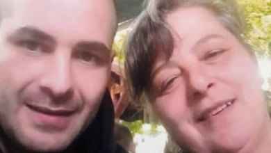 Безумие! 50 дни майка не може да погребе сина си Виктор, убит в Германия