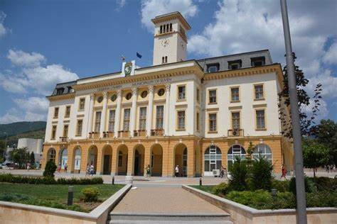 Съдът се намесва в спор за 2 млн. лева между Общината и областния управител в Сливен