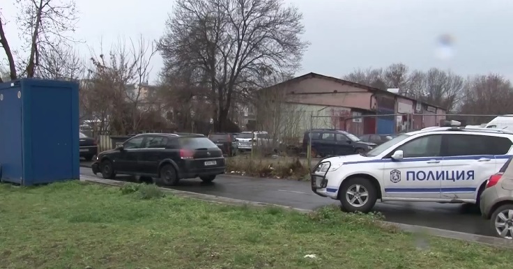 Екшън в Бургас: Дързък опит за обир! Луда гонка и 4 ударени коли
