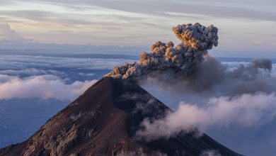 Какво се случва: Най-южният вулкан на Земята бълва злато